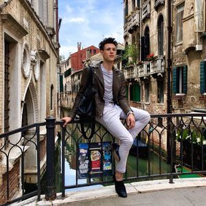 Meet your Posher, Dominick